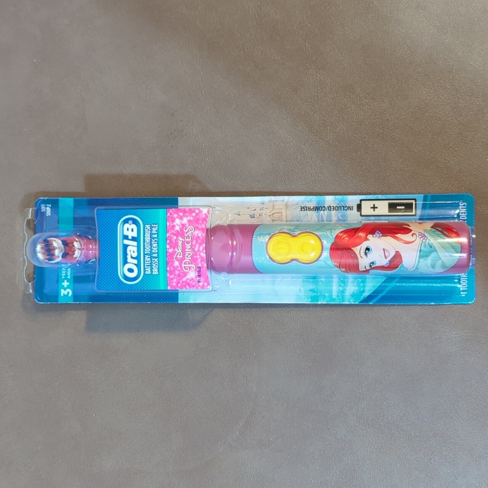 Oral B Disney Princess Ariel little mermaid battery toothbrush soft brissels P&G